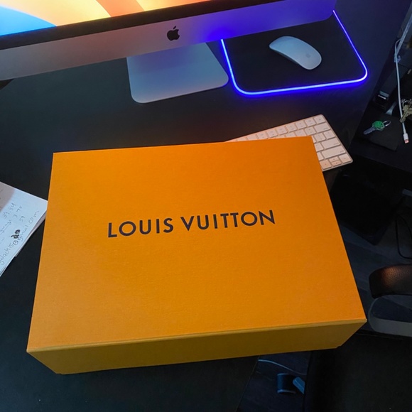 Louis Vuitton Side Bag Men - Picture 2 of 5